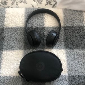 Black beats headphones wireless